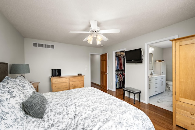 12358 Chesholm Ln, Eden Prairie, MN 55347 - photo 17