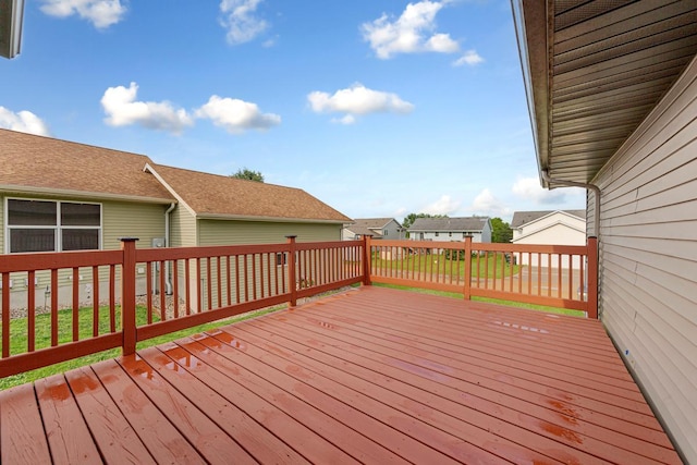 2112 York St, Saint Peter, MN 56082 - wooden terrace featuring a residential view