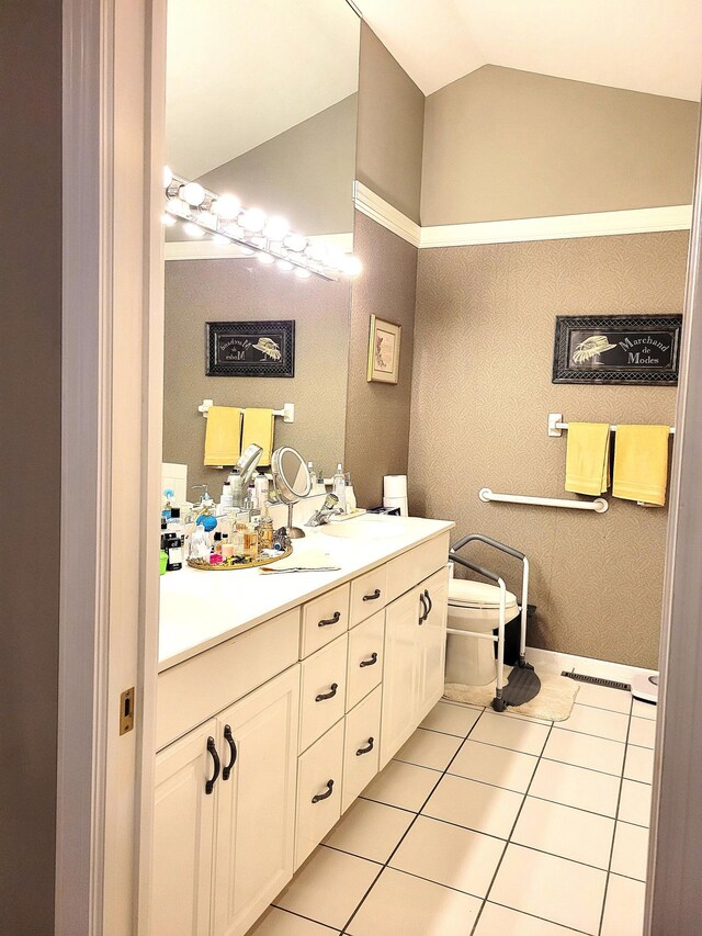 8203 Creekside Cir, Bloomington, MN 55437 - photo 19