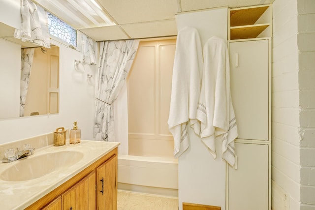 536 County Road J W, Shoreview, MN 55126 - bathroom featuring vanity and shower / tub combo with curtain