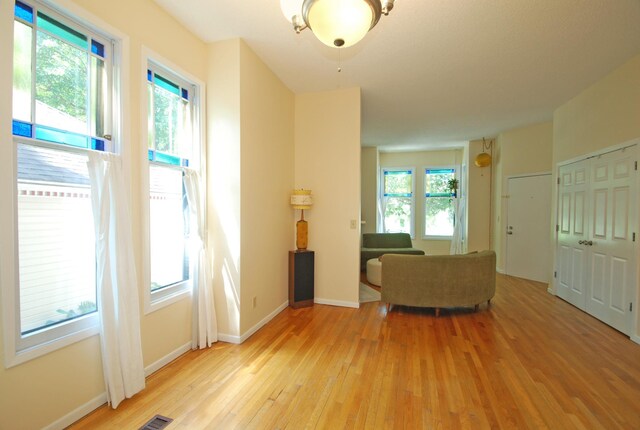 214 Mackubin St, Saint Paul, MN 55102 - photo 11