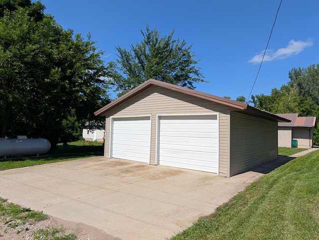 202 Hill St, Russell, MN 56169 - view of detached garage