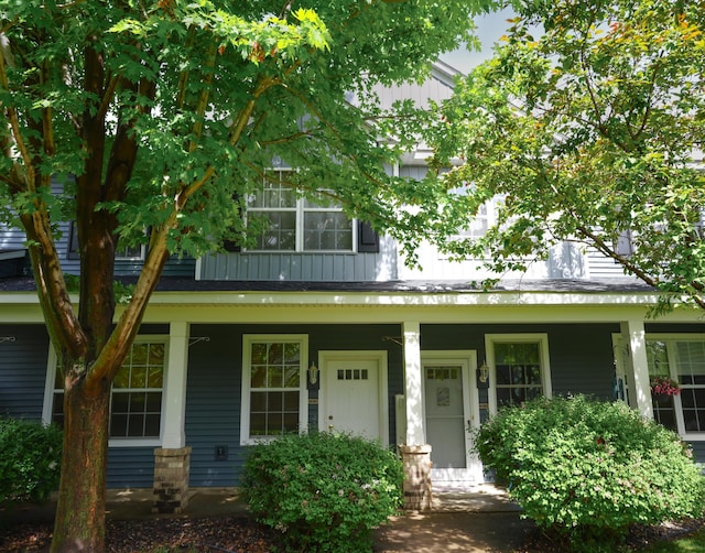 14301 Banyan Ln, Rosemount, MN 55068 - view of front of property featuring a porch