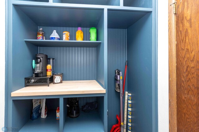 402 5th St NE, Barnesville, MN 56514 - view of mudroom