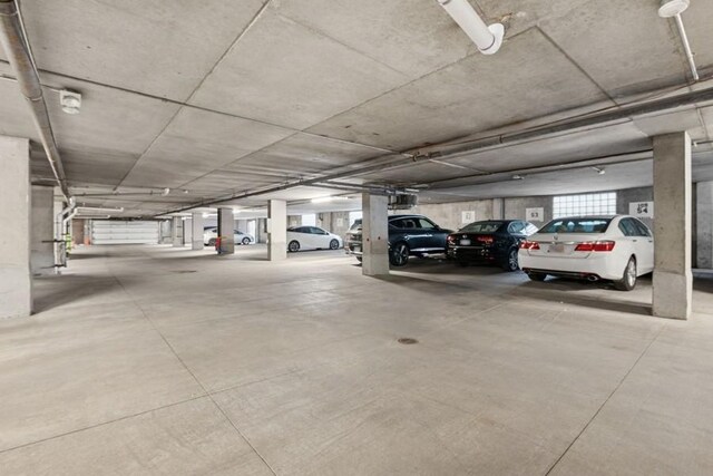 2800 44th St Unit 401, Minneapolis, MN 55410 - view of parking garage