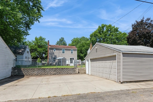 1290 Matilda St, Saint Paul, MN 55117 - view of detached garage