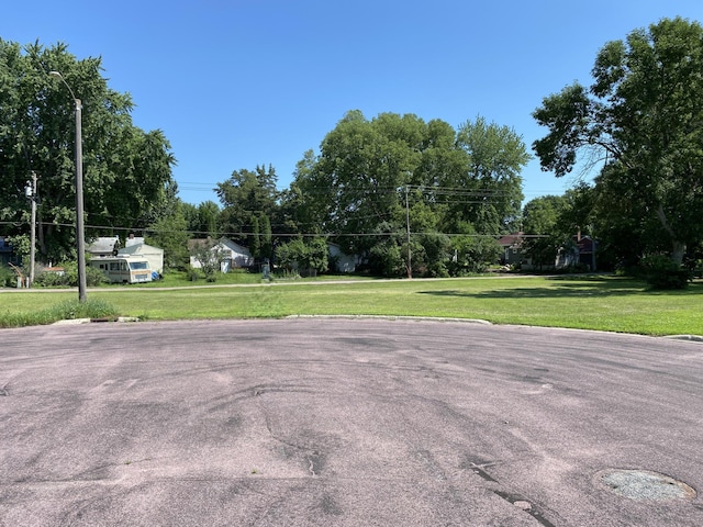 117 Parker Ln, Redwood Falls, MN 56283 - photo 1