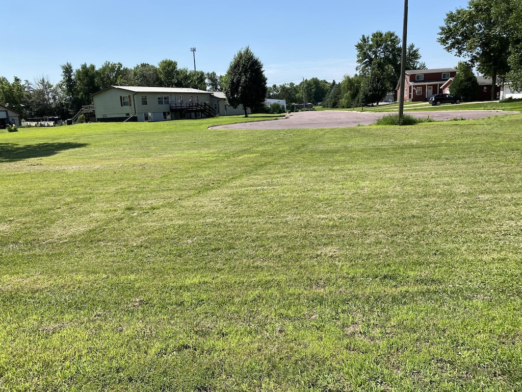 117 Parker Ln, Redwood Falls, MN 56283 - photo 2
