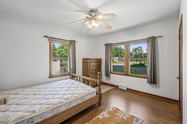 1595 Reaney Ave, Saint Paul, MN 55106 - bedroom with wood finished floors and ceiling fan