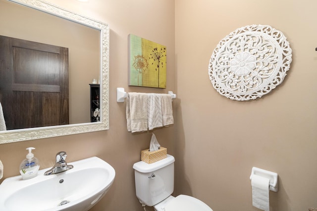 3410 Boulder Trl, Webster, MN 55088 - half bathroom with a sink and toilet