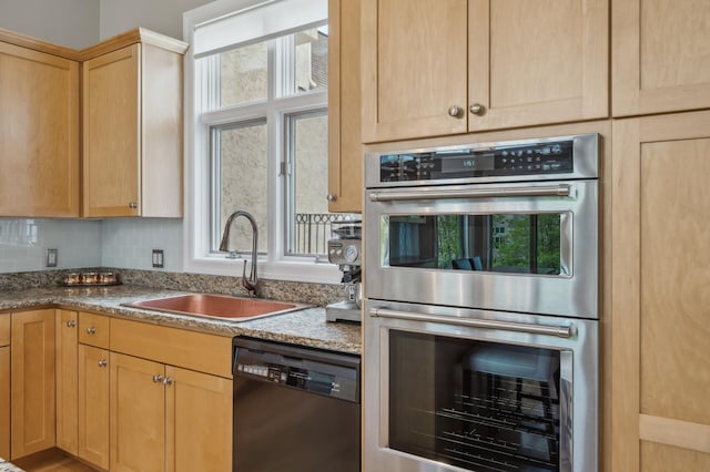 517 River St, Minneapolis, MN 55401 - photo 20