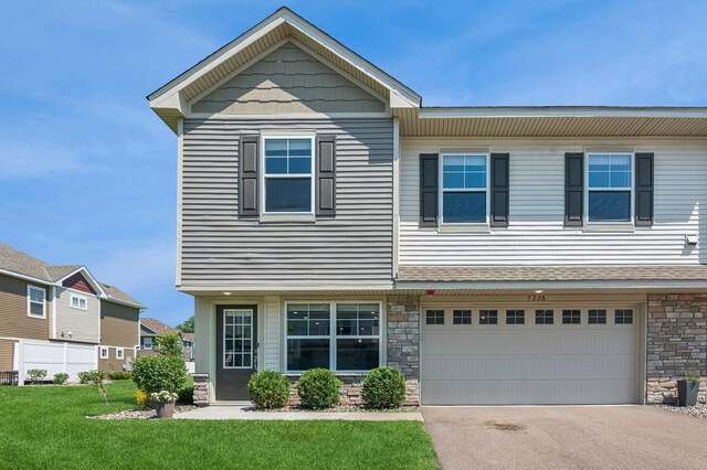 7226 Dora Dr, Lino Lakes, MN 55038 - photo 1