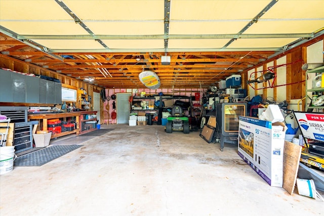 36977 Shoreland Rd, Sturgeon Lake, MN 55783 - garage with a workshop area