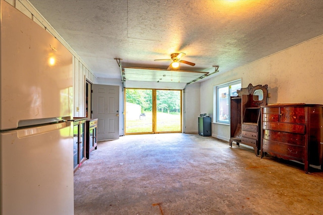 36977 Shoreland Rd, Sturgeon Lake, MN 55783 - unfurnished room with a textured ceiling and ceiling fan