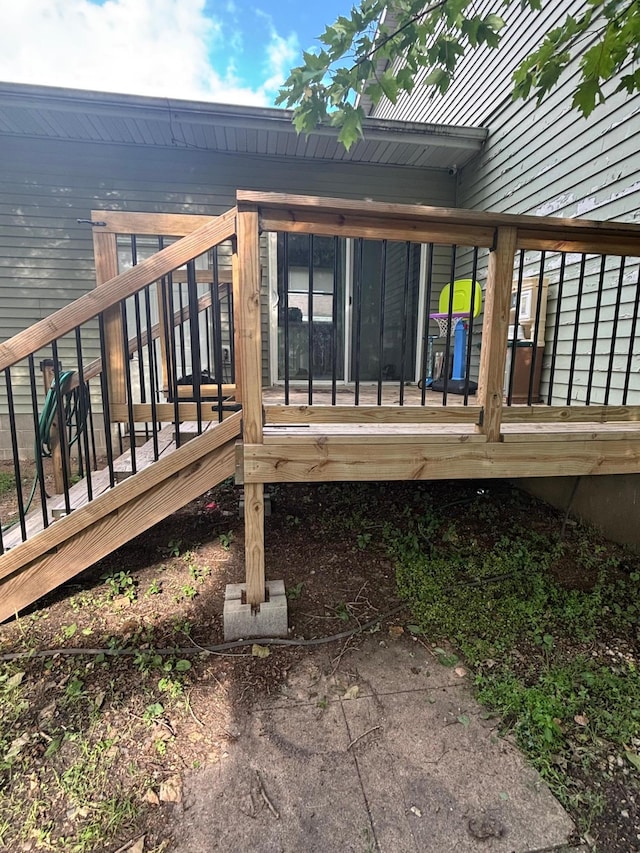 119 3rd Ave E, Franklin, MN 55333 - view of wooden terrace