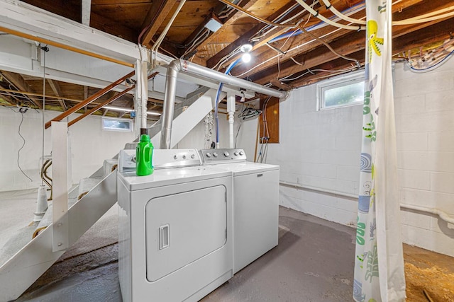 600 168th St, Summit Twp, MN 56026 - washroom featuring independent washer and dryer