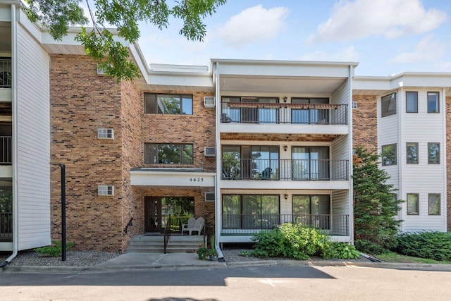 4625 Minnetonka Blvd Unit 103, Saint Louis Park, MN 55416 - photo 1