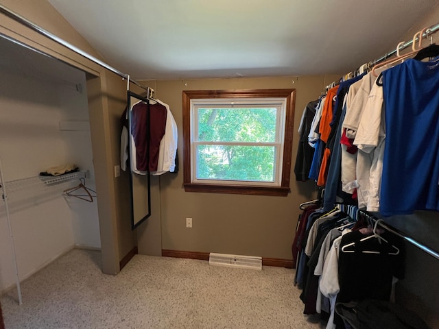 1010 Oakwood Ave, Benson, MN 56215 - view of walk in closet