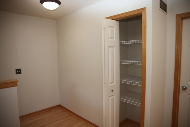 2690 Pinkspire Ln E, Maplewood, MN 55119 - view of closet