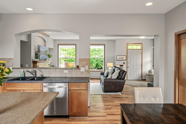 8291 Labont Way, Eden Prairie, MN 55344 - kitchen with dishwasher, open floor plan, light wood-style floors, arched walkways, and recessed lighting