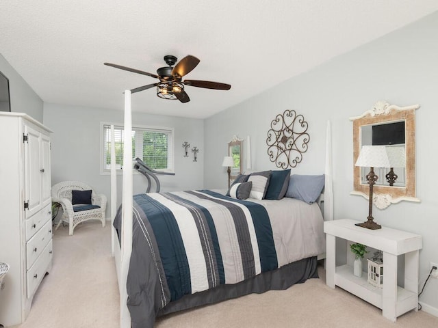 2606 Boulder Way, Burnsville, MN 55337 - bedroom with light colored carpet and a ceiling fan
