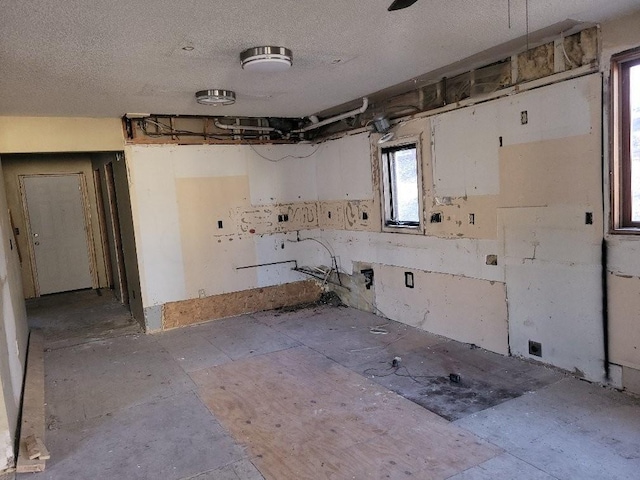 308 Main St W, Carver, MN 55315 - miscellaneous room featuring a textured ceiling