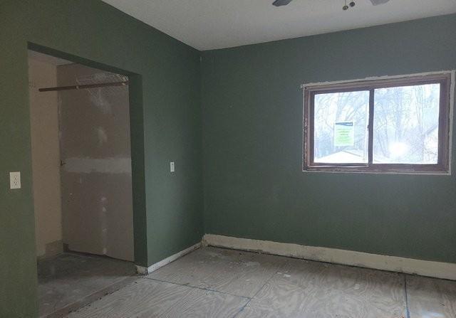 308 Main St W, Carver, MN 55315 - unfurnished bedroom featuring baseboards
