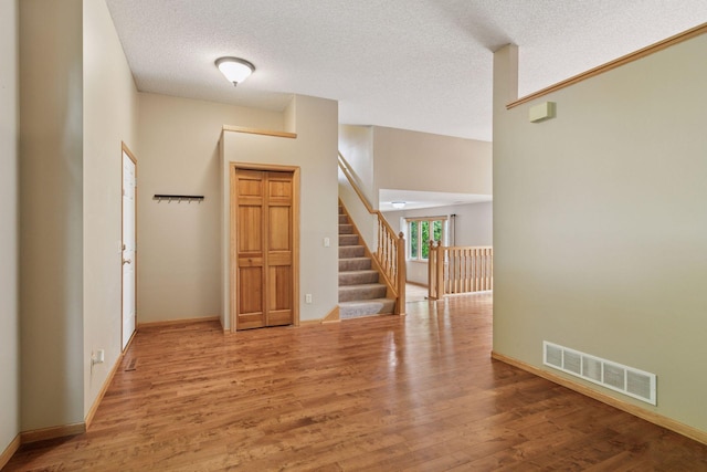 8688 Vagabond Ln N, Maple Grove, MN 55311 - photo 11