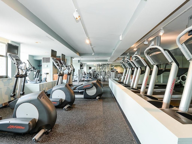 401 1st St Unit 1312, Minneapolis, MN 55401 - workout area with track lighting