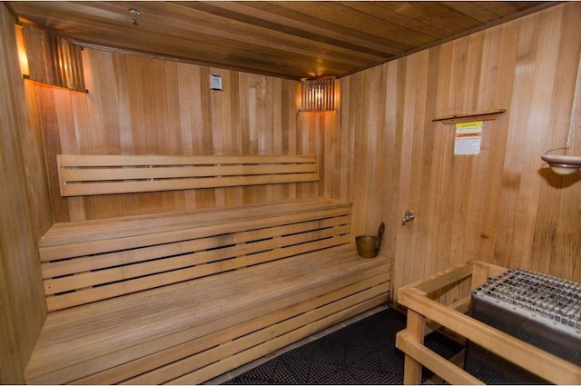 401 1st St Unit 1312, Minneapolis, MN 55401 - sauna / steam room featuring wooden walls and wooden ceiling