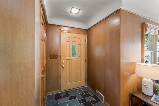 1228 Palace Ave, Saint Paul, MN 55105 - foyer entrance with a textured ceiling