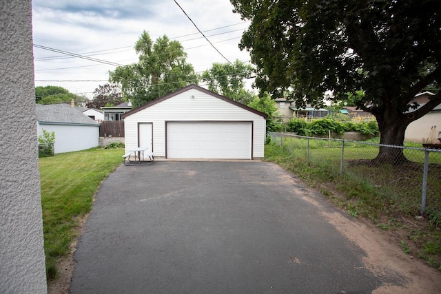 1705 California Ave E, Saint Paul, MN 55106 - view of detached garage