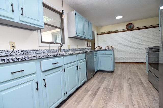 2520 Allen Dr, Burnsville, MN 55337 - photo 9