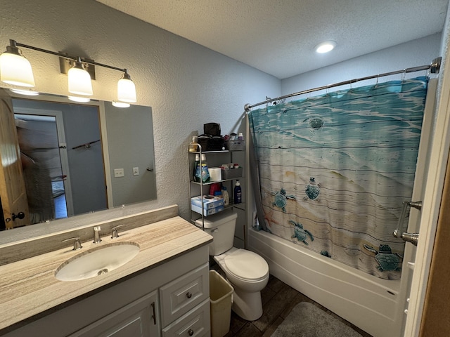 46313 St Lawrence Dr, Otto Twp, MN 56573 - full bathroom featuring a textured wall, a textured ceiling, shower / bath combo with shower curtain, vanity, and wood finished floors