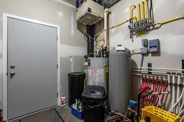 15212 667th St, Wabasha, MN 55981 - utility room featuring water heater