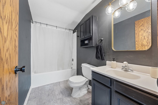 726 Oak St N, Fargo, ND 58102 - full bathroom with vanity, lofted ceiling, and shower / tub combo