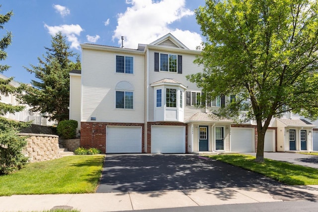 7792 Arboretum Village Cir, Chanhassen, MN 55317 - photo 1
