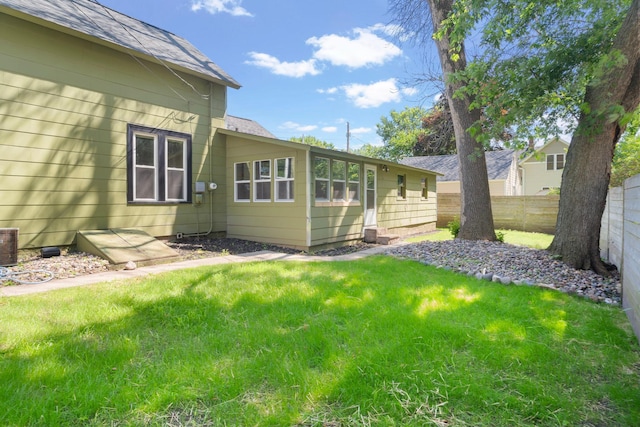 823 Owens St N, Stillwater, MN 55082 - view of yard