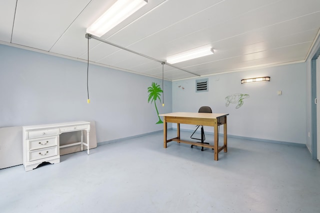 22470 Raven St NW, Oak Grove, MN 55011 - office area featuring concrete flooring and baseboards