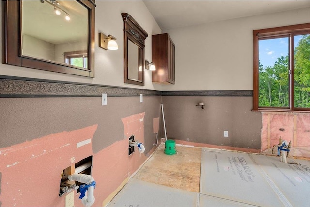 2832 130th Ave, Glenwood City, WI 54013 - bathroom with wainscoting