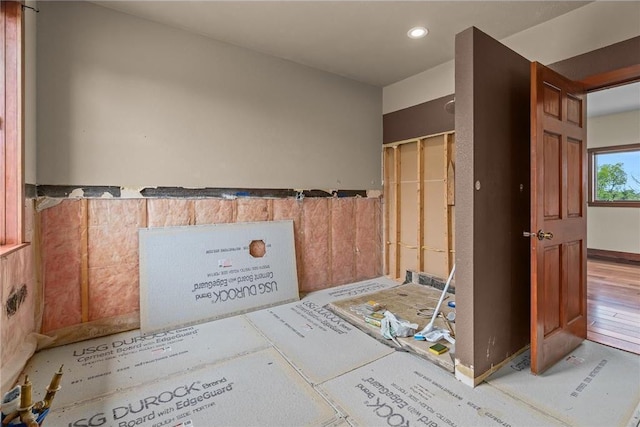 2832 130th Ave, Glenwood City, WI 54013 - bathroom featuring recessed lighting