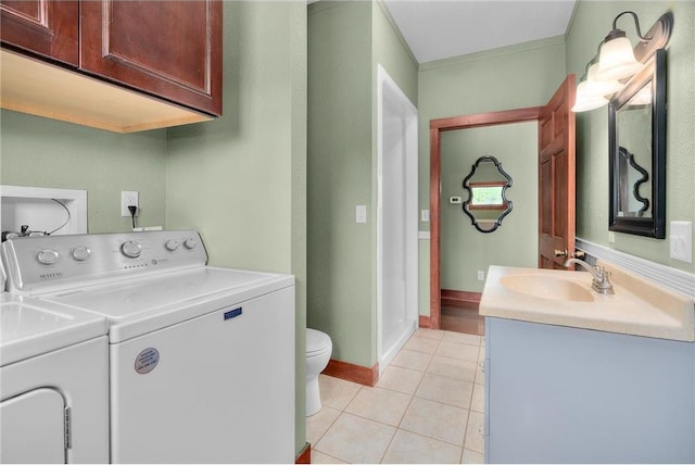 2832 130th Ave, Glenwood City, WI 54013 - laundry room featuring washer and dryer and light tile patterned floors