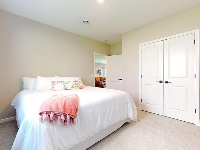 15613 116th Ave N, Dayton, MN 55369 - bedroom with light carpet and a closet