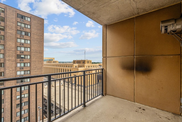 100 3rd Ave S Unit 805, Minneapolis, MN 55401 - view of balcony