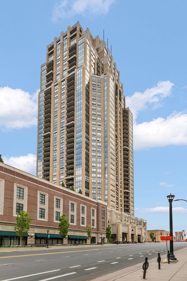 100 3rd Ave S Unit 805, Minneapolis, MN 55401 - view of building exterior
