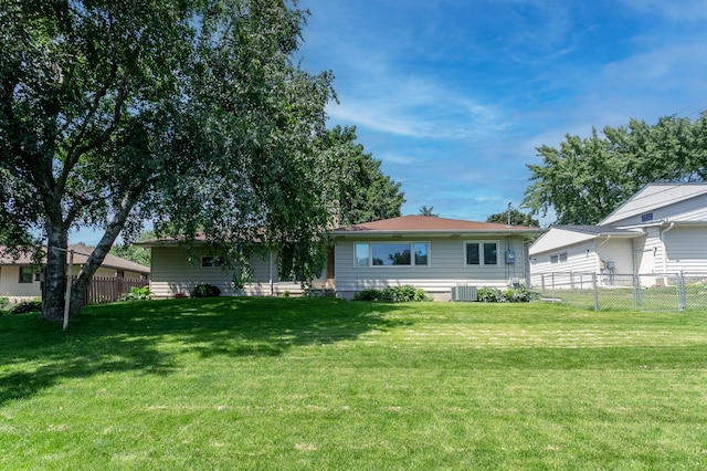 2808 34th Ave NE, Saint Anthony, MN 55418 - back of property