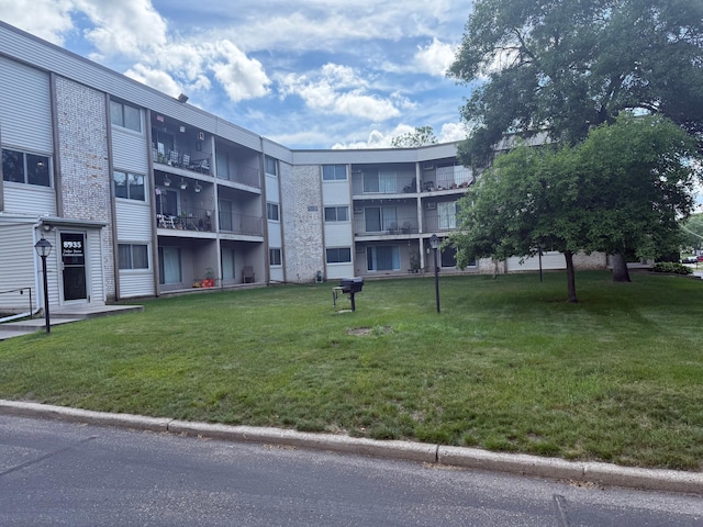 8935 Old Cedar Ave S Unit 211, Bloomington, MN 55425 - photo 1