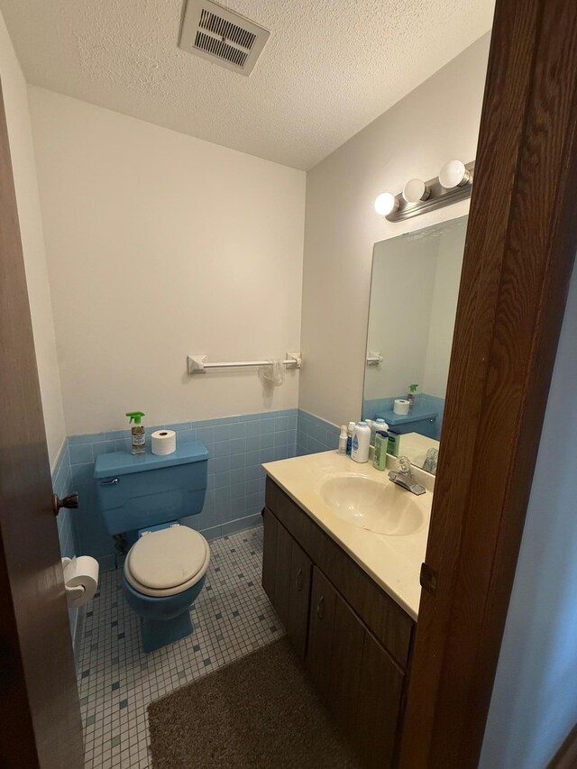 8935 Old Cedar Ave S Unit 211, Bloomington, MN 55425 - photo 6
