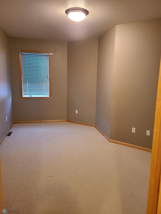 4394 46th Ave S Unit B, Fargo, ND 58104 - unfurnished room with carpet