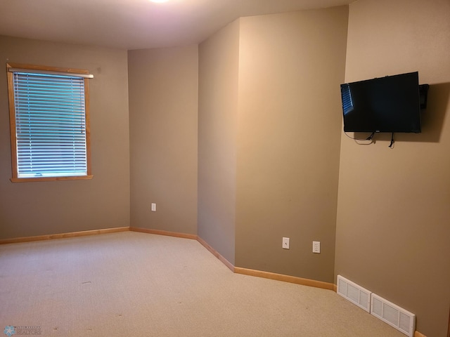 4394 46th Ave S Unit B, Fargo, ND 58104 - carpeted empty room featuring baseboards